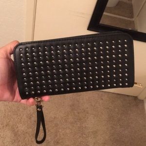 OPEN TO ALL OFFERS black wrist wallet